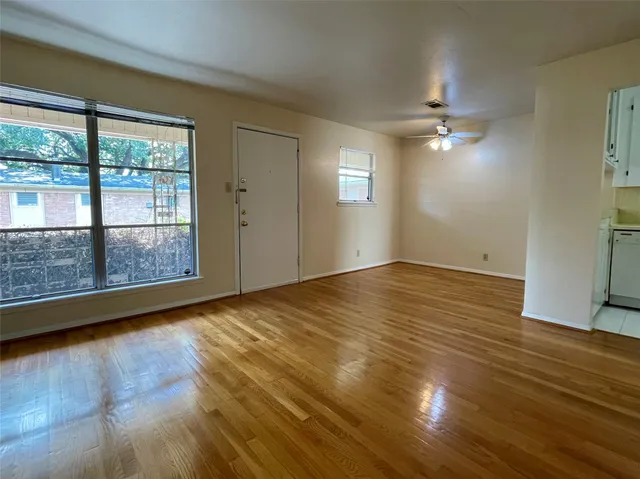 $1,200 | 3420 Mt Vernon Street, Unit 9, Houston, TX 77006