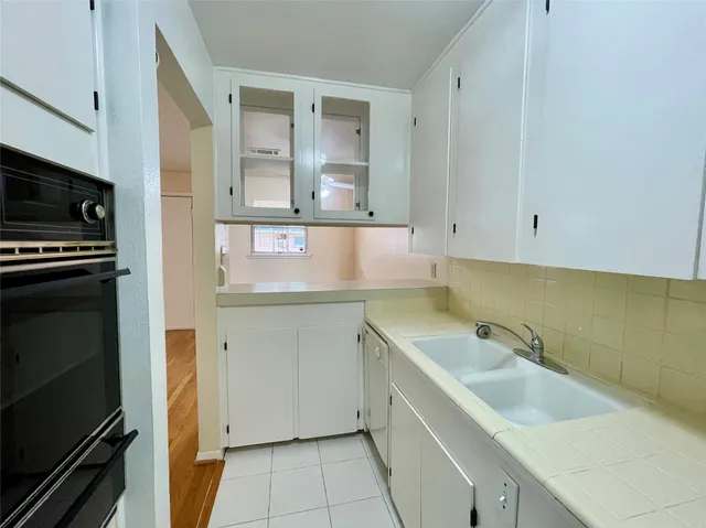 $1,200 | 3420 Mt Vernon Street, Unit 9, Houston, TX 77006