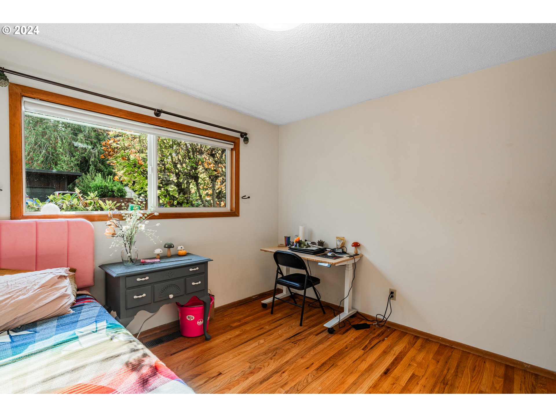 5829 Southwest Texas Street Portland, OR 97219 - Photo 20 of 40 Gallery Image 20