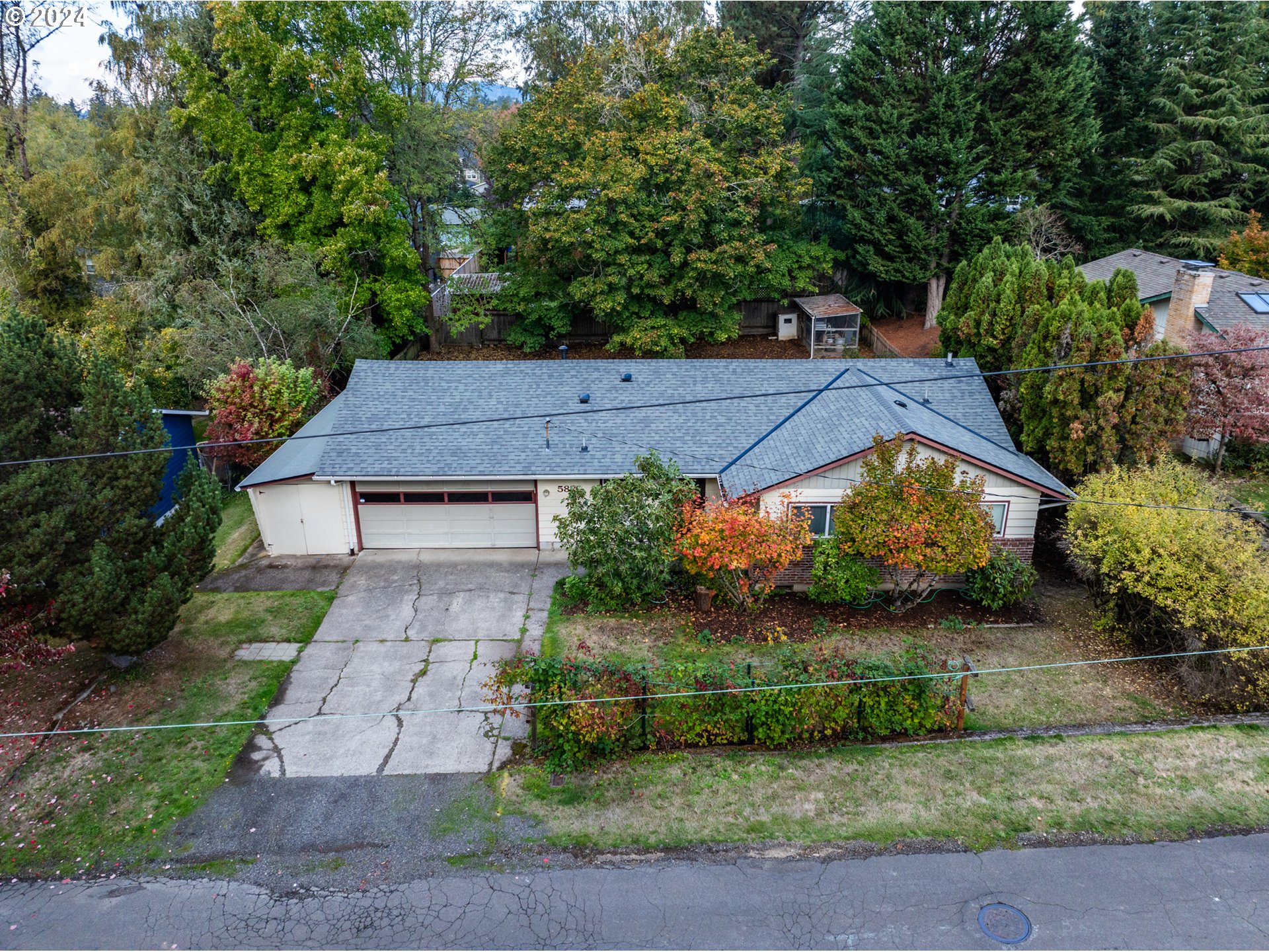5829 Southwest Texas Street Portland, OR 97219 - Photo 29 of 40 Gallery Image 29