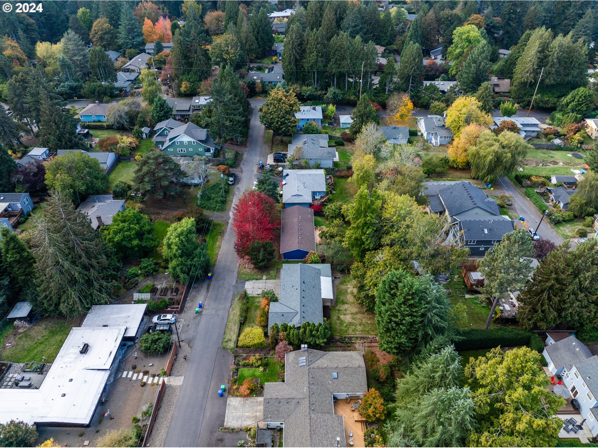 5829 Southwest Texas Street Portland, OR 97219 - Photo 36 of 40 Gallery Image 36