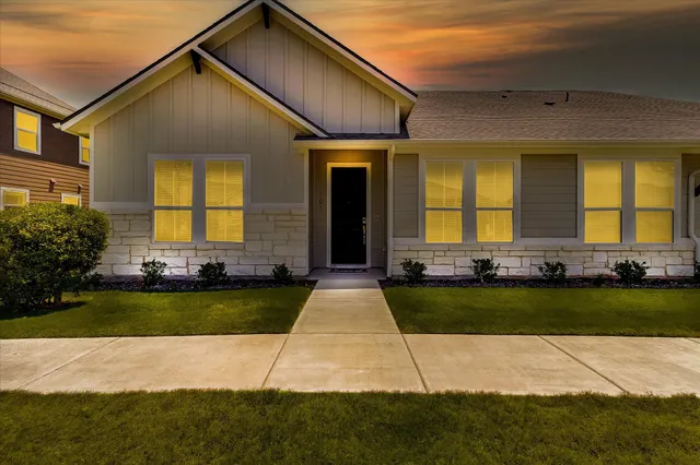 $379,000 | 128 Stewart Drive, Unit 101, San Marcos, TX 78666