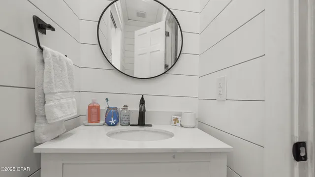 $960,000 | 24197 Northwest Pine Tree Trail, Fountain, FL 32438