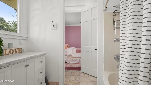 $960,000 | 24197 Northwest Pine Tree Trail, Fountain, FL 32438