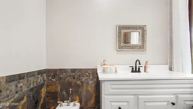 $960,000 | 24197 Northwest Pine Tree Trail, Fountain, FL 32438