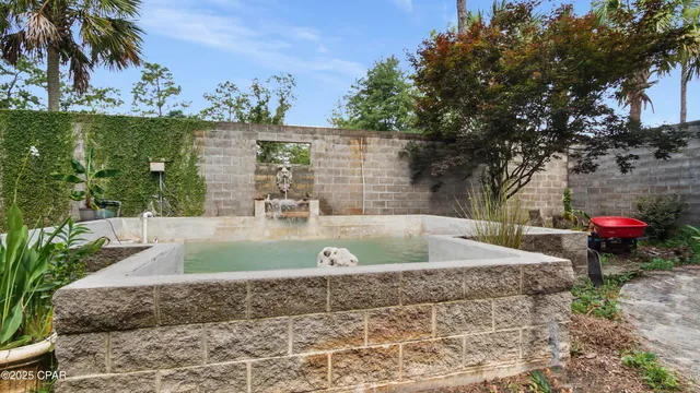 $960,000 | 24197 Northwest Pine Tree Trail, Fountain, FL 32438