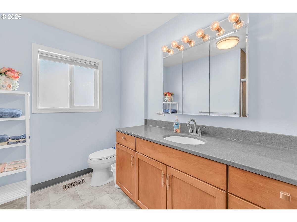 1104 Stanfield Road Woodburn, OR 97071 - Photo 13 of 17