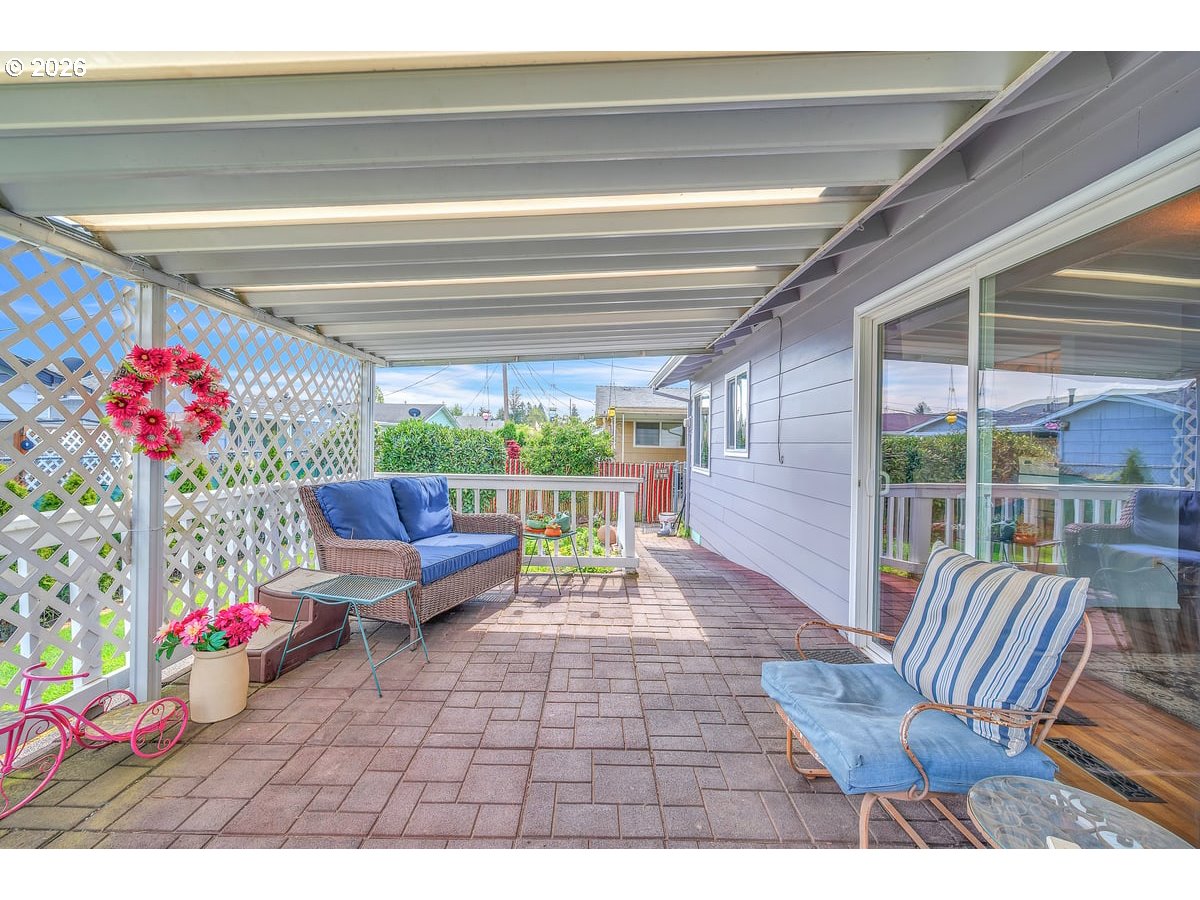 1104 Stanfield Road Woodburn, OR 97071 - Photo 14 of 17