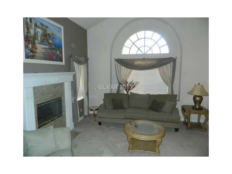 1024 Norellat Road Henderson, NV 89011 - Photo 5 of 35 Living Room. SPACIOUS LIVING ROOM