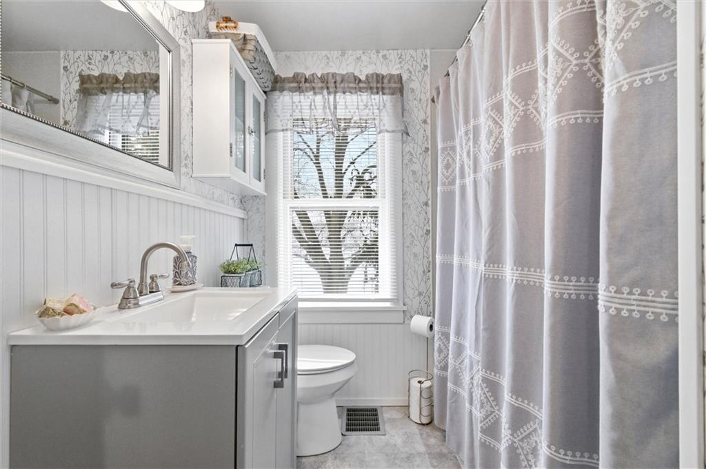 25 Capitol Court Farrell, PA 16121 - Photo 17 of 32