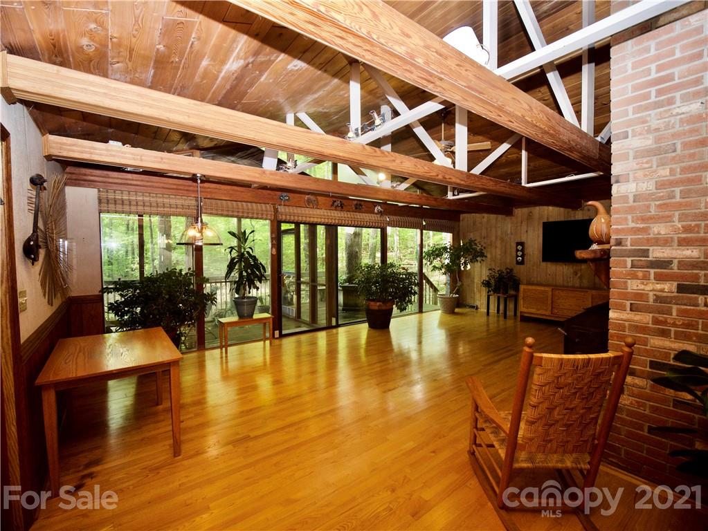 3835 Brookwood Road Charlotte, NC 28215 - Photo 12 of 26 Gallery Image 12