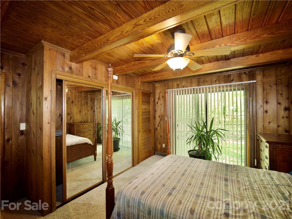 3835 Brookwood Road Charlotte, NC 28215 - Photo 14 of 26 Gallery Image 14