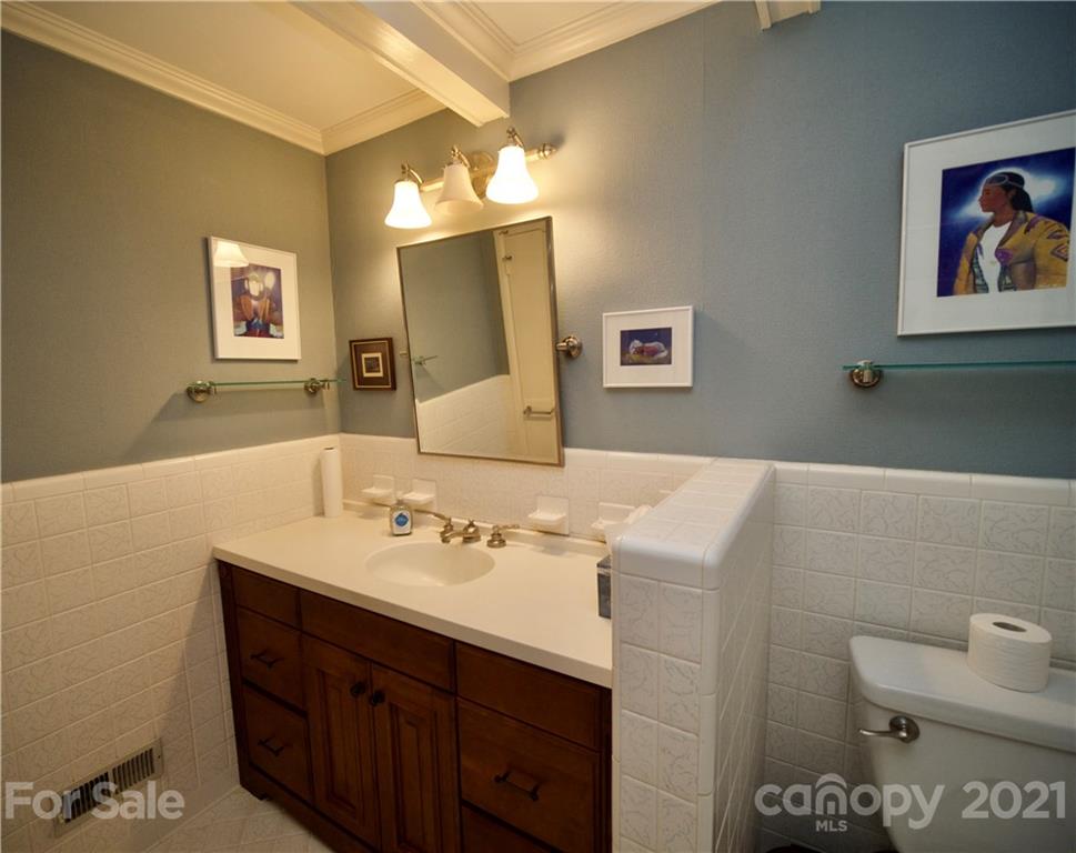 3835 Brookwood Road Charlotte, NC 28215 - Photo 22 of 26 Gallery Image 22