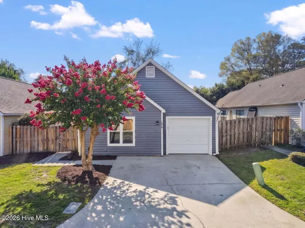 $277,500 | 1220 Shipyard Boulevard, Wilmington, NC 28412