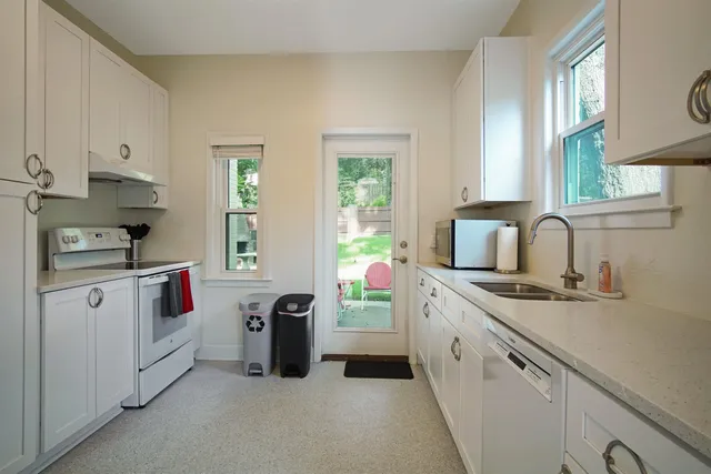 $3,500 | 1647 Lake Ella Drive, Tallahassee, FL 32303