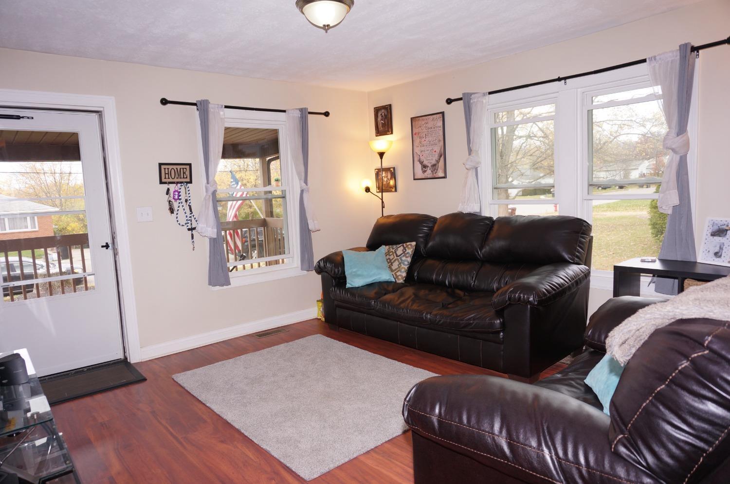 211 Gideon Road Middletown, OH 45044 - Photo 2 of 17