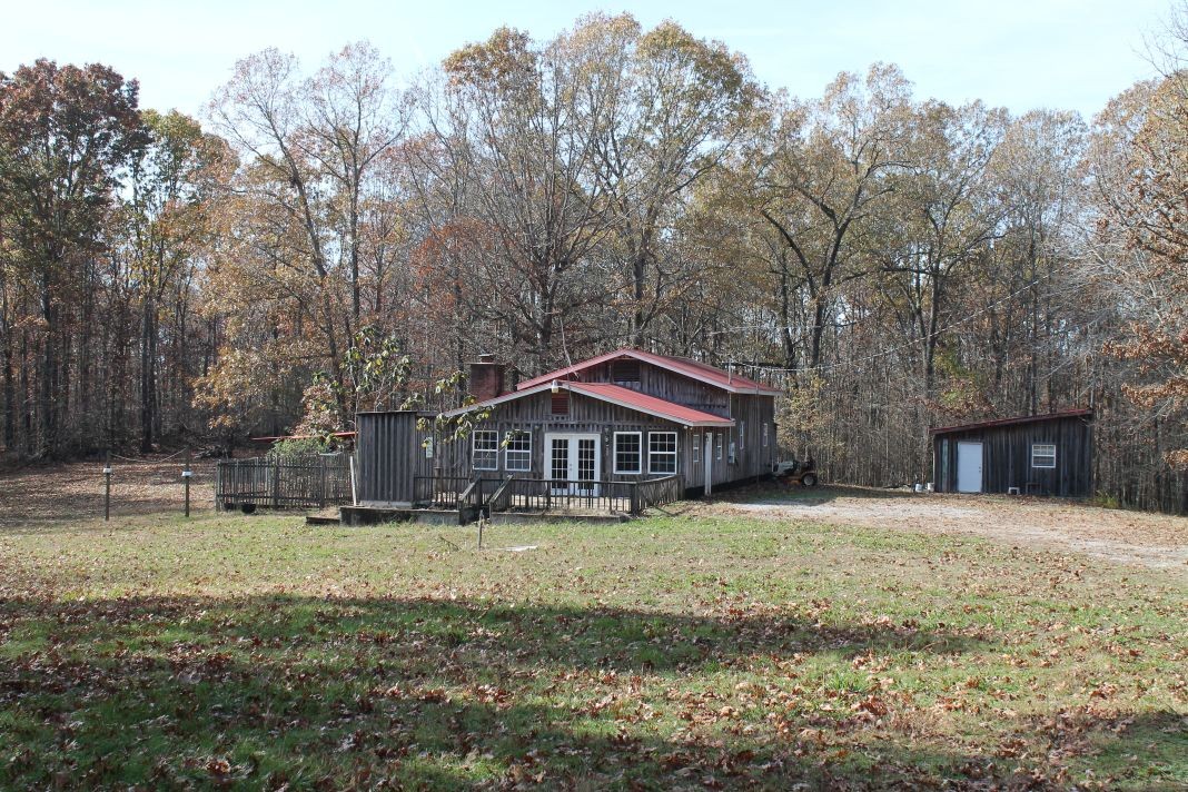8062 Frame Hollow Road Nunnelly, TN 37137 - Photo 12 of 47