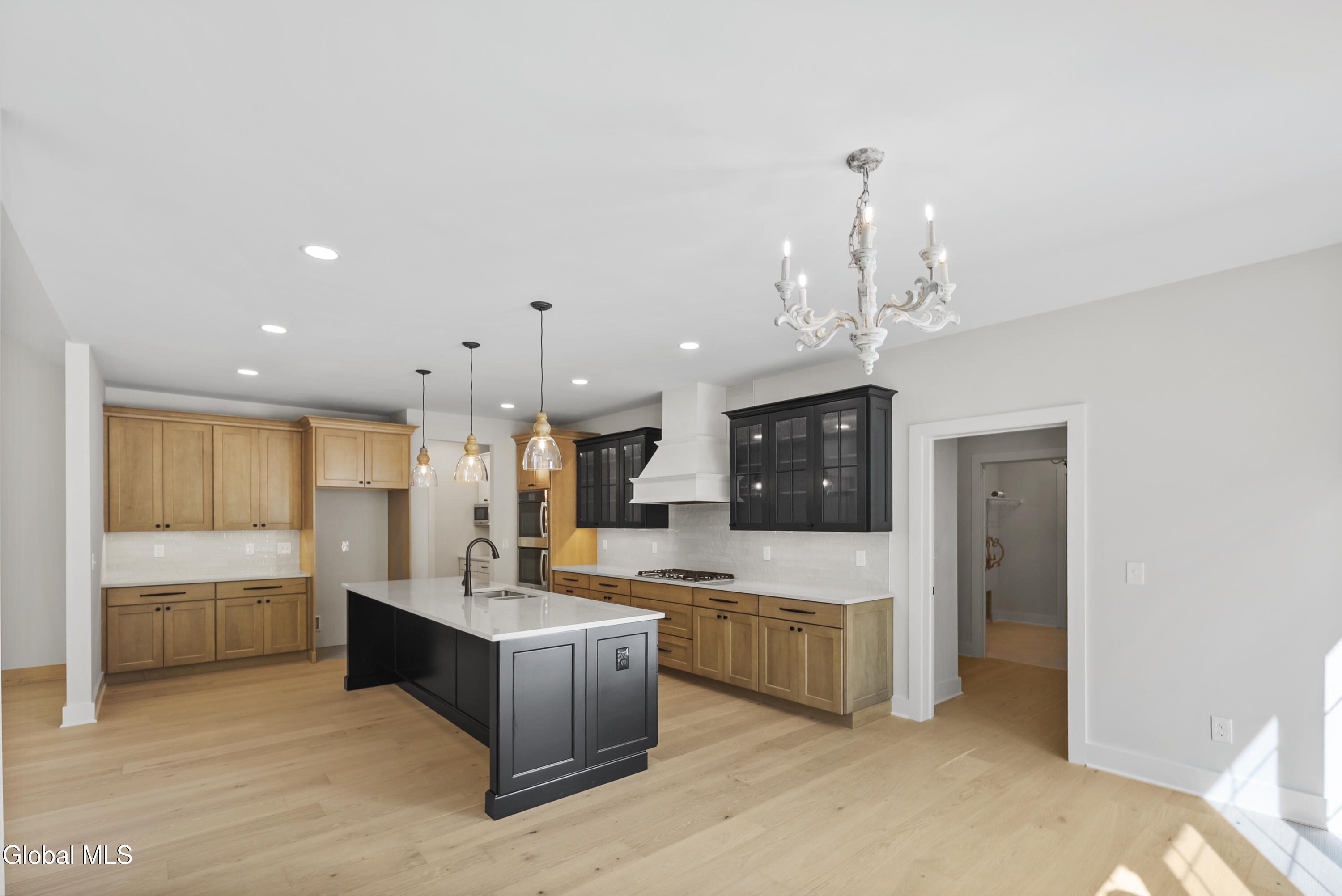 1611 Best Road North Greenbush, NY 12144 - Photo 4 of 11 027