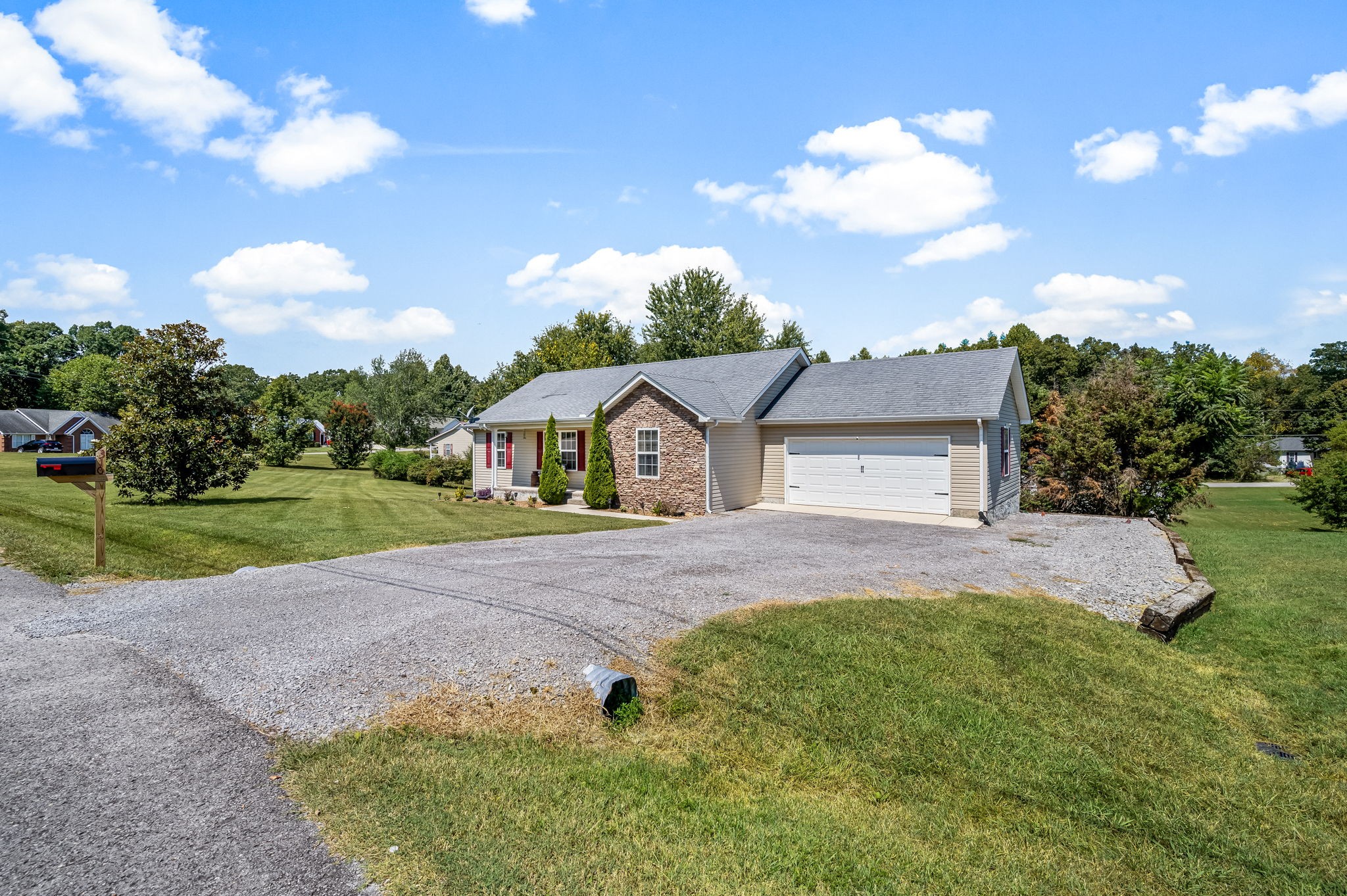 310 Rivendell Road Woodbury, TN 37190 - Photo 3 of 36 Gallery Image 3