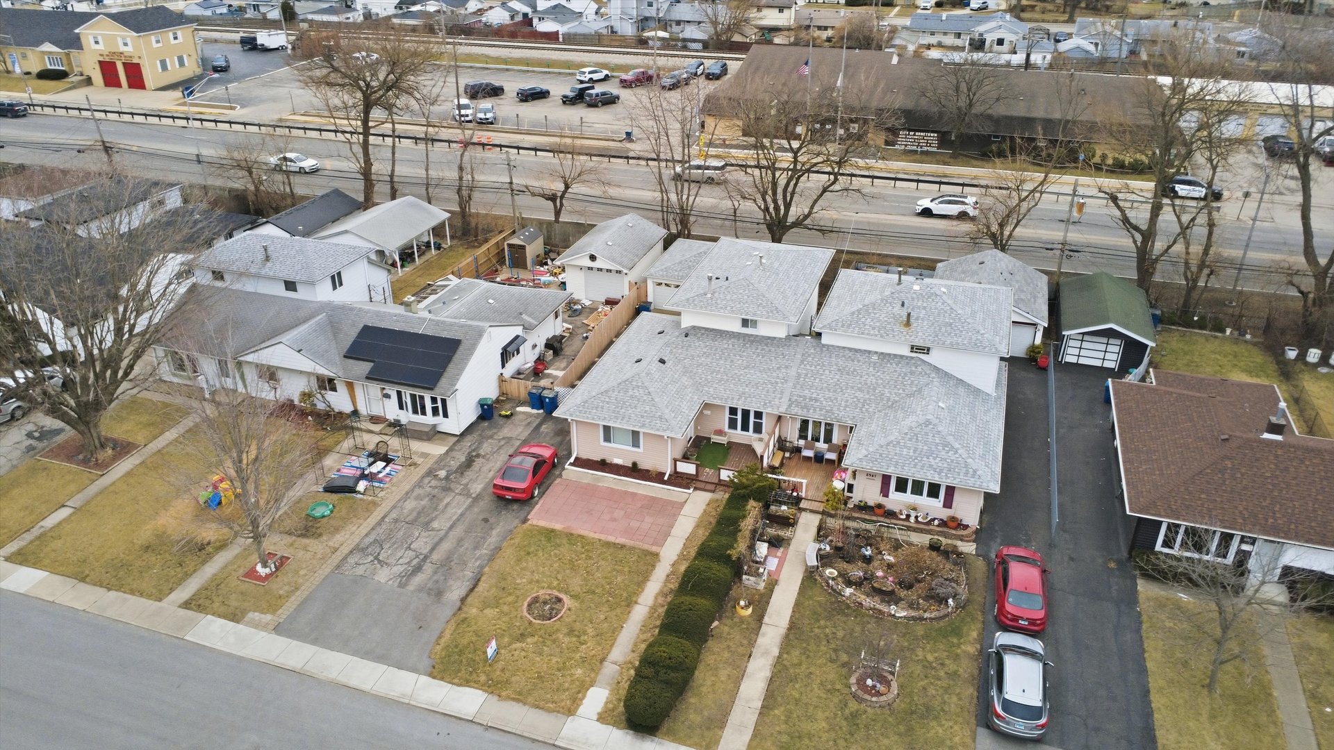 8945 South Corcoran Road Hometown, IL 60456 - Photo 22 of 24 an aerial view of a city
