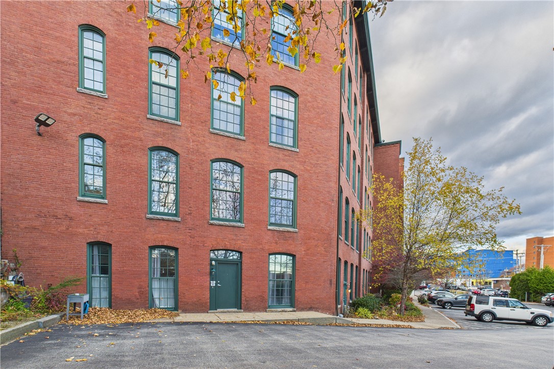 28 Bayley Street, Unit 107 Pawtucket, RI 02860 - Photo 2 of 21
