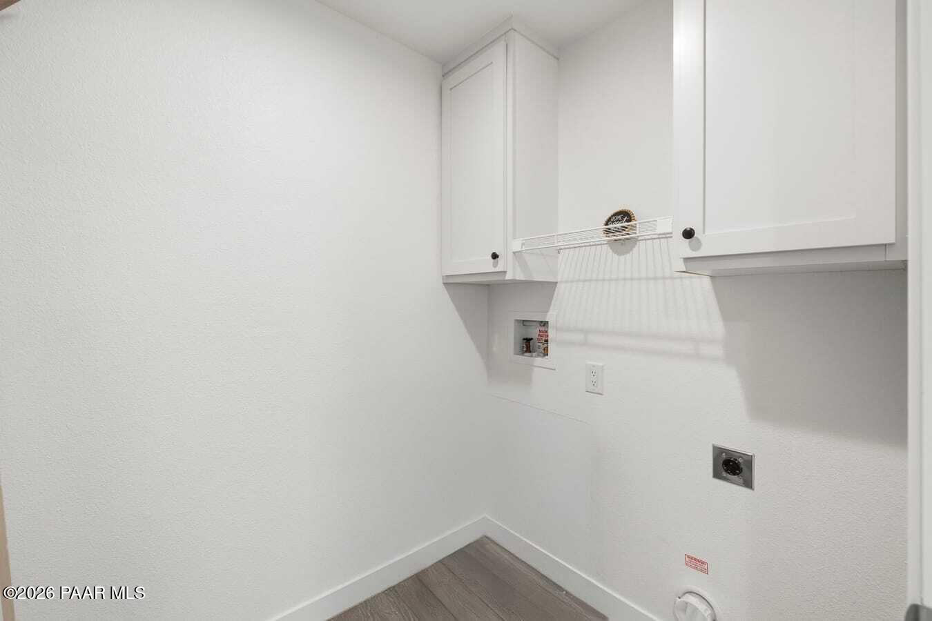 270 West Lake Louise Road Paulden, AZ 86334 - Photo 17 of 38 Laundry