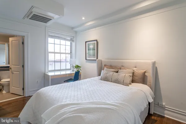 $2,500 | 1801 16th Street Northwest, Unit 303, Washington, DC 20009