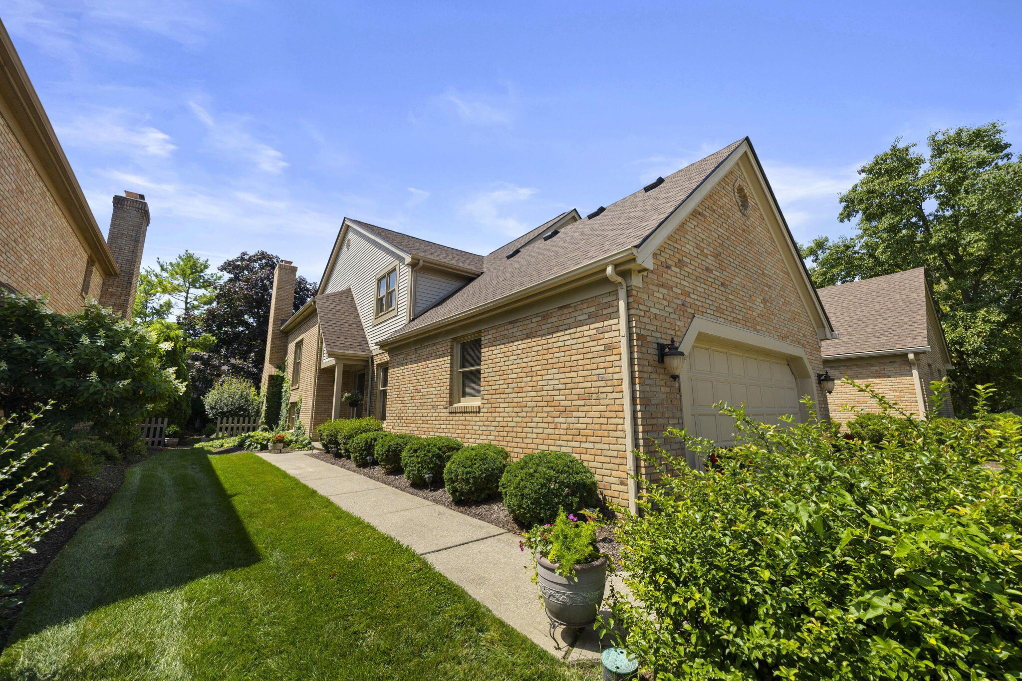 2213 Partlow Drive Columbus, OH 43220 - Photo 47 of 77 Exterior