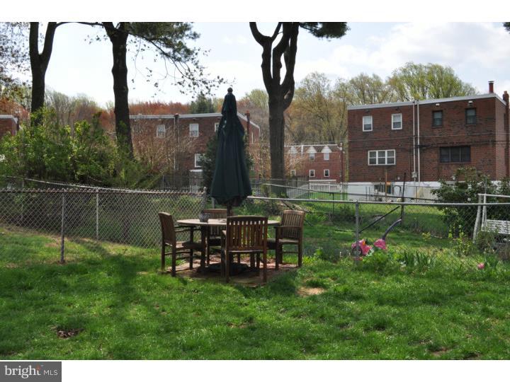 11809 Stevens Road Philadelphia, PA 19116 - Photo 24 of 25 Back Yard