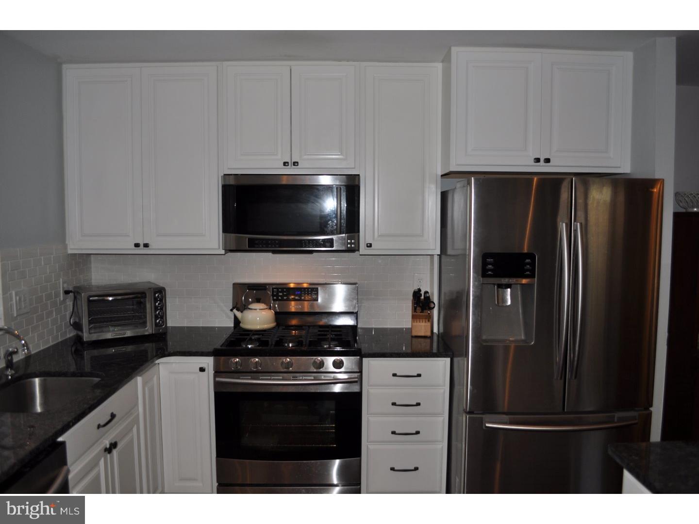 11809 Stevens Road Philadelphia, PA 19116 - Photo 7 of 25 Kitchen