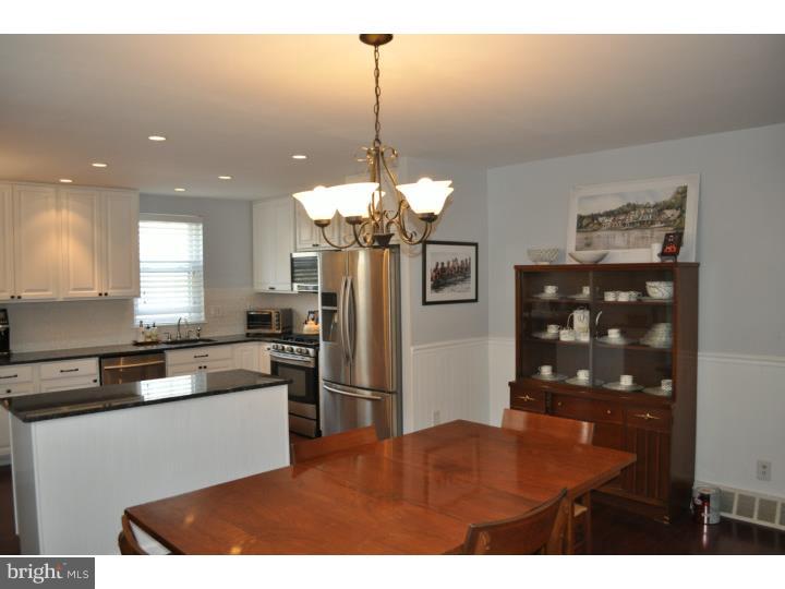 11809 Stevens Road Philadelphia, PA 19116 - Photo 8 of 25 Dining Room