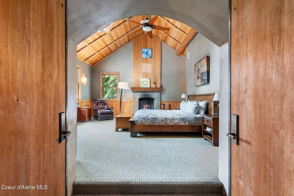 $2,450,000 | 6162 Eureka Road, Sagle, ID 83860