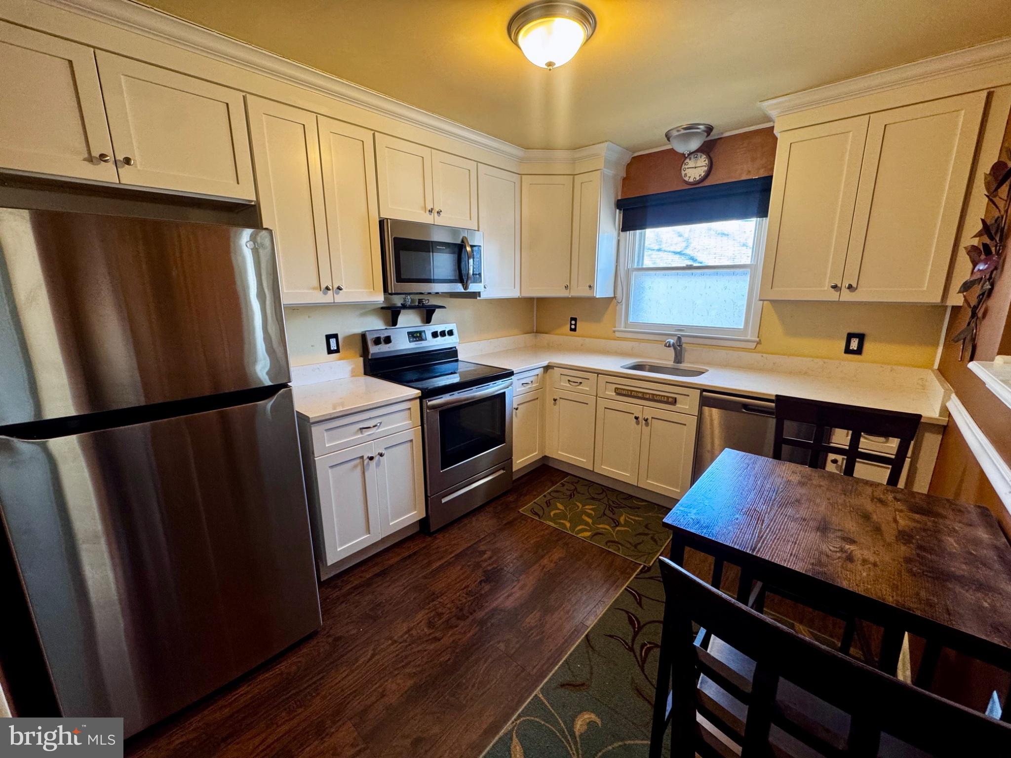 4 Dogwood Road, Unit 29 Manahawkin, NJ 08050 - Photo 14 of 31 Modern kitchen with sleek finishes.