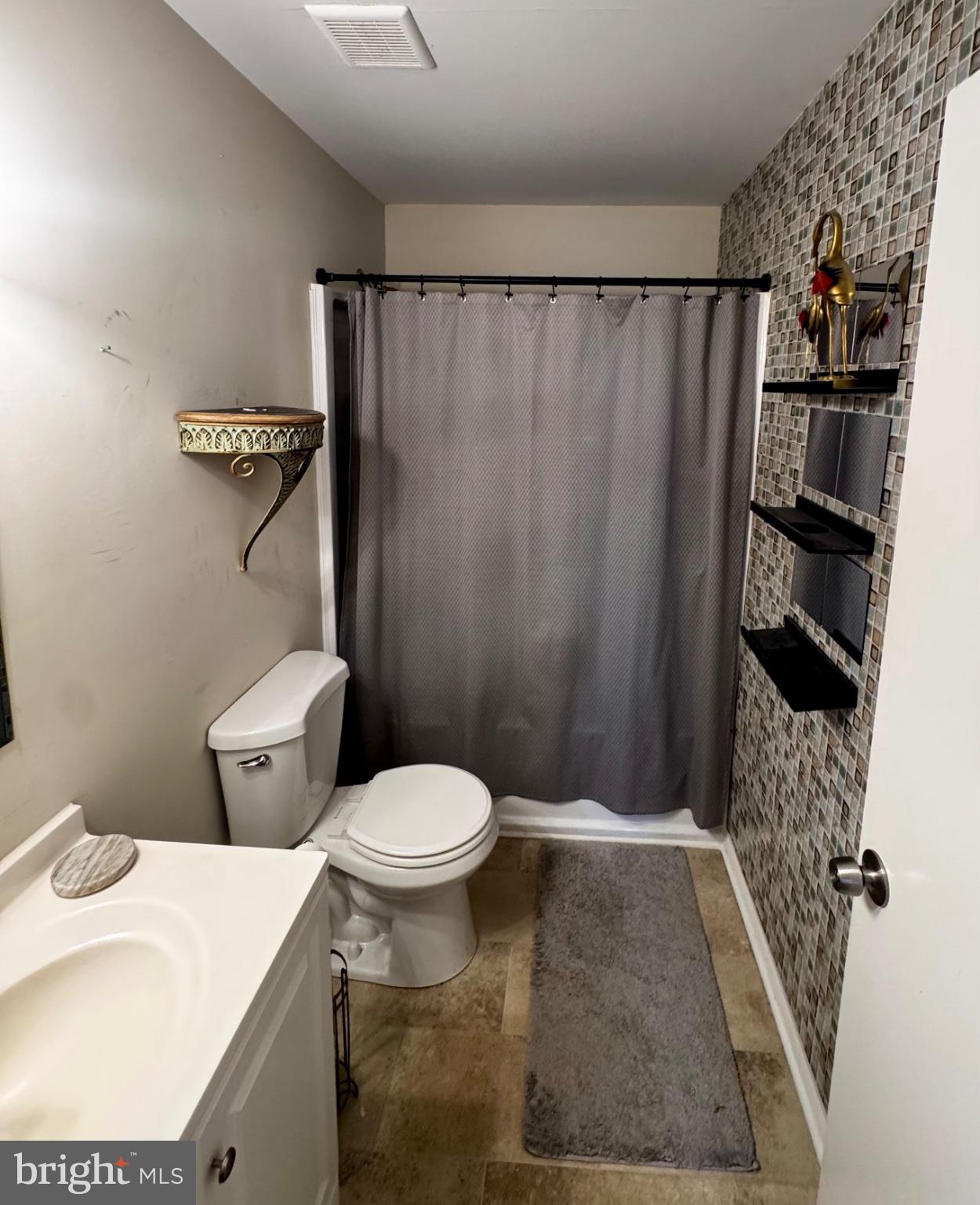 4 Dogwood Road, Unit 29 Manahawkin, NJ 08050 - Photo 16 of 31 Modern bathroom with stylish accents.