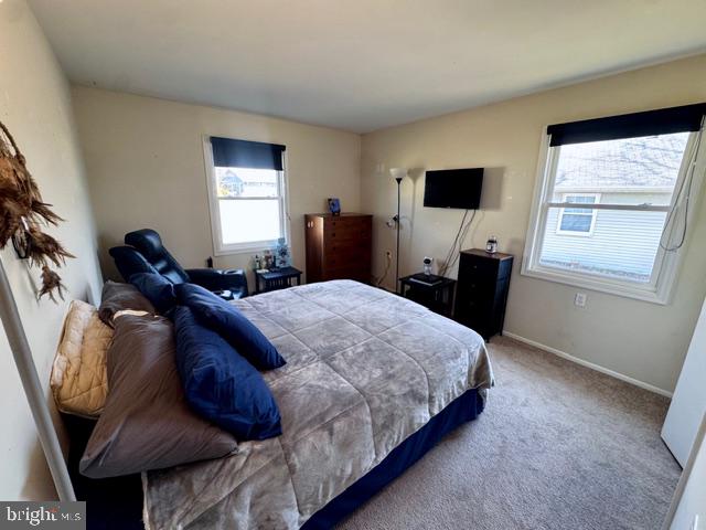 4 Dogwood Road, Unit 29 Manahawkin, NJ 08050 - Photo 23 of 31 Cozy retreat with natural light.