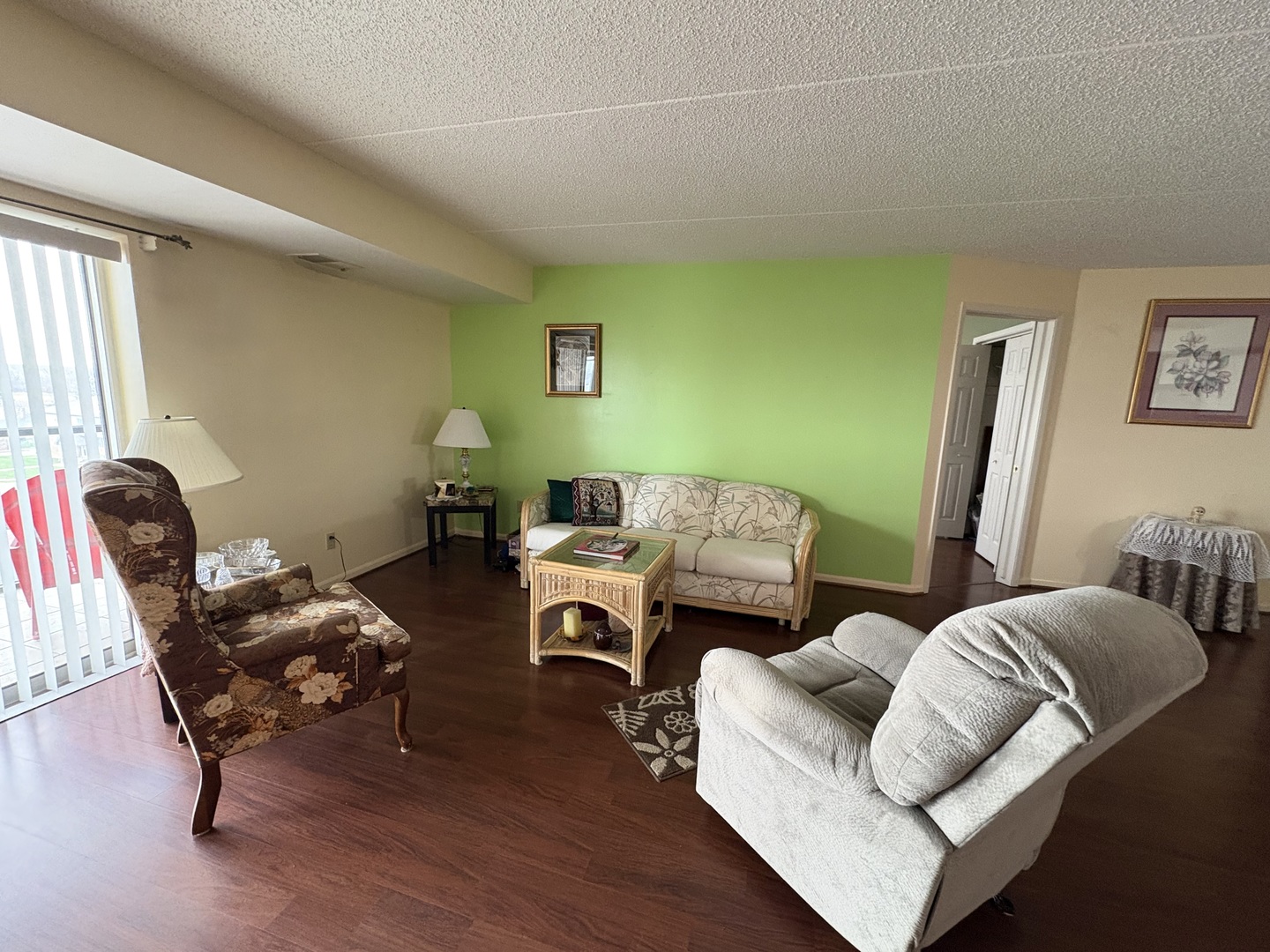 1133 North 7th Street, Unit 506 Rochelle, IL 61068 - Photo 3 of 26