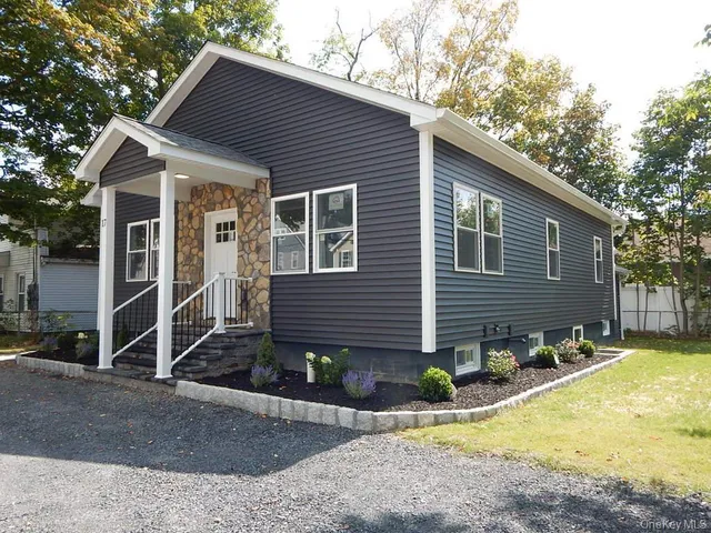 a view of a house with outdoor space