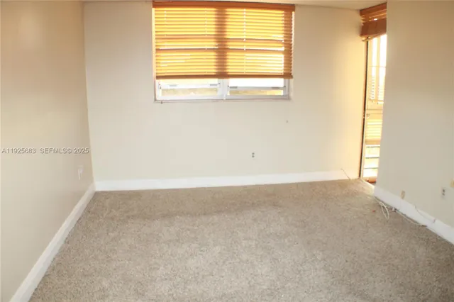 $1,700 | 1810 Southwest 81st Avenue, Unit 2405, North Lauderdale, FL 33068