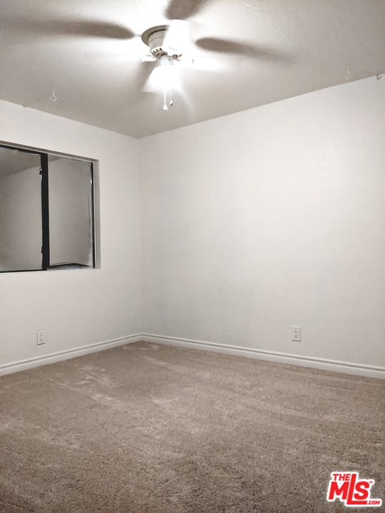 3972 Sunset Road Phelan, CA 92371 - Photo 3 of 17