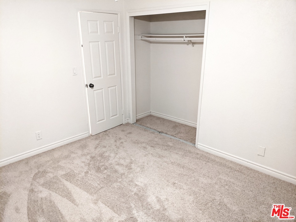 3972 Sunset Road Phelan, CA 92371 - Photo 4 of 17