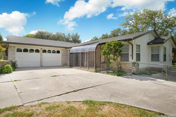 $1,800 | 5915 Gabor Drive, San Antonio, TX 78240