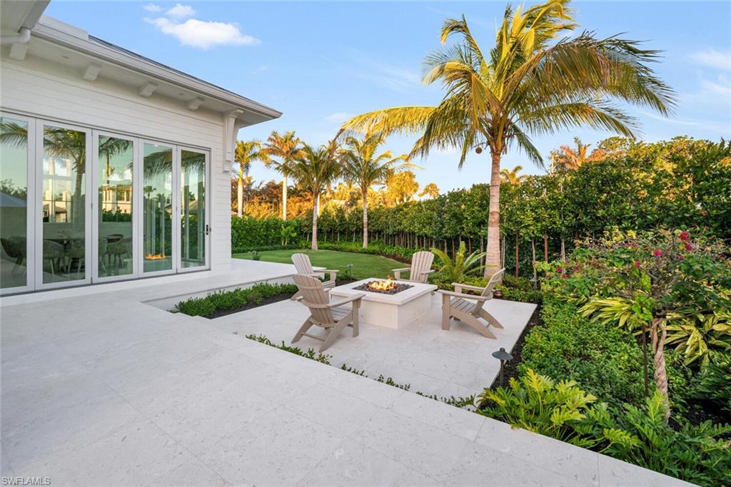 330 Broad Avenue North Naples, FL 34102 - Photo 46 of 49 Fire Pit w/ seating area