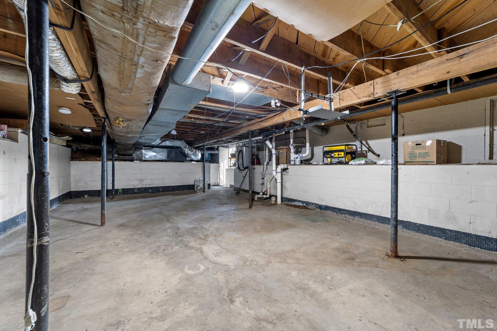 8104 Falls Of Neuse Road Raleigh, NC 27615 - Photo 5 of 15 a view of a garage