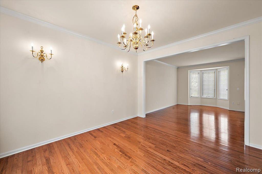 1043 Moran Drive Rochester, MI 48307 - Photo 16 of 48 Gallery Image 16