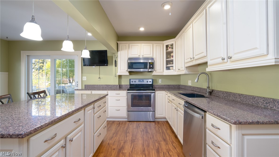 19760 Lorain Road Cleveland, OH 44126 - Photo 11 of 35 Gallery Image 11