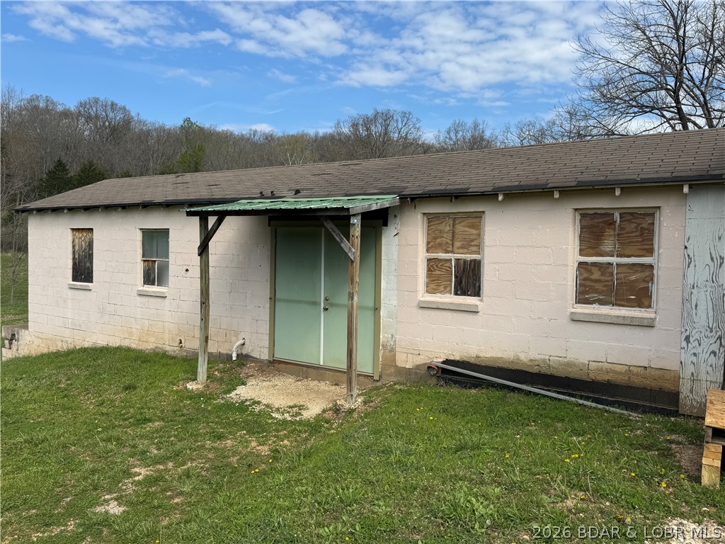 33092 Lake Trail Road Gravois Mills, MO 65037 - Photo 14 of 30 This was an building for milking cows. Storage no