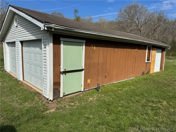 $240,000 | 33092 Lake Trail Road, Gravois Mills, MO 65037