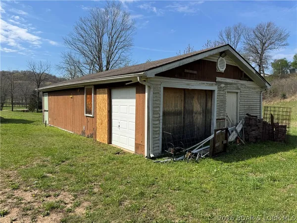 $240,000 | 33092 Lake Trail Road, Gravois Mills, MO 65037