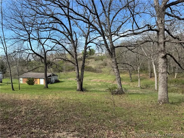 $240,000 | 33092 Lake Trail Road, Gravois Mills, MO 65037