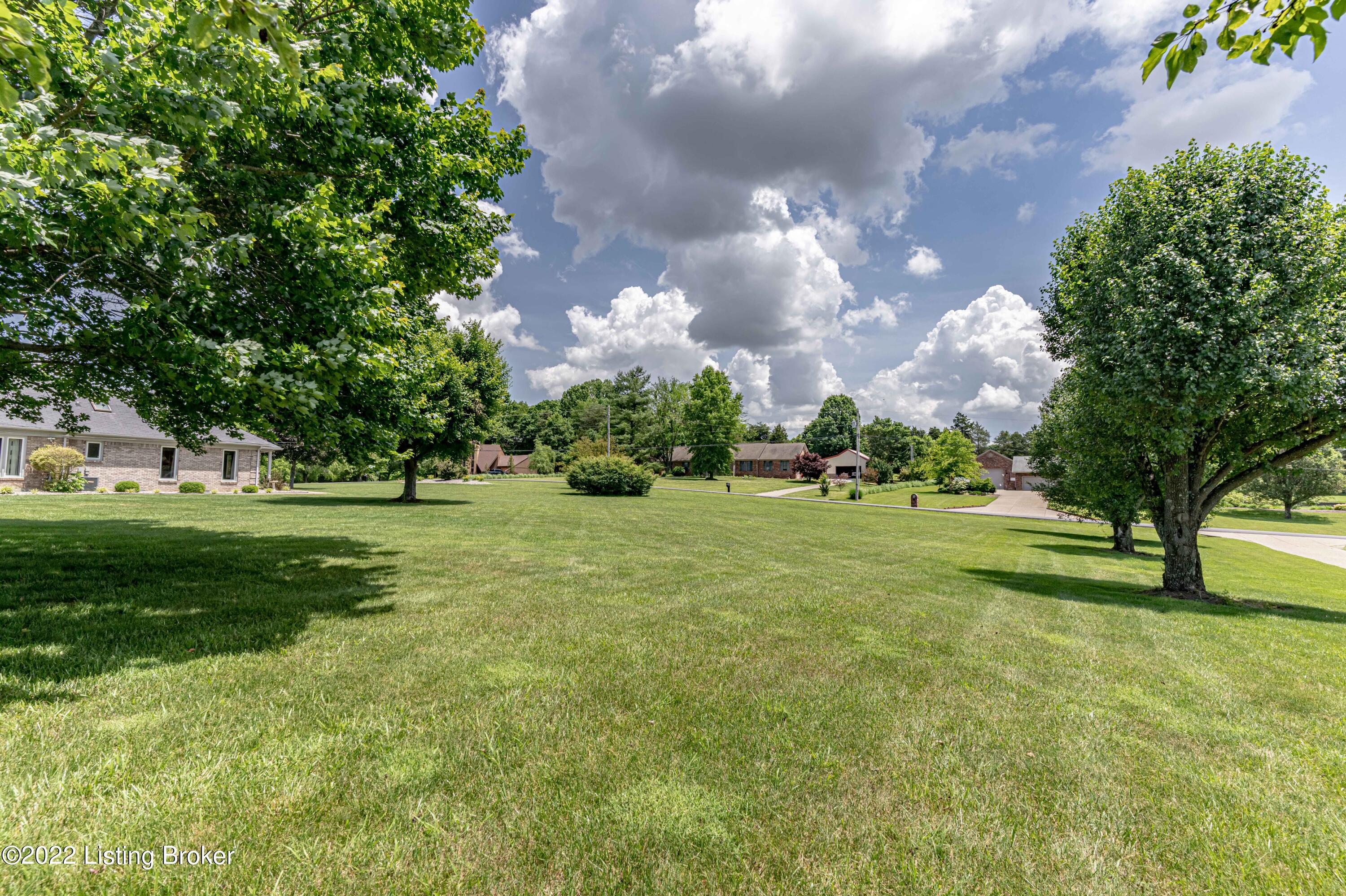 689 West Laurel River Road Shepherdsville, KY 40165 - Photo 43 of 129 DSC02249